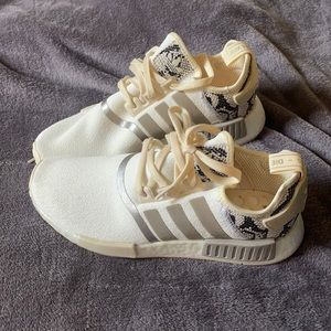 Adidas NMD _R1 W snakeskin